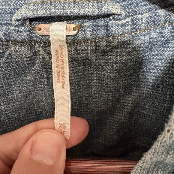 Free People Vintage Wash Jean Jacket - Picture 3 of 4